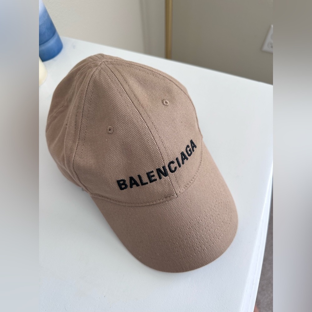 Balenciaga cap